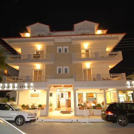 Venus Hotel 2*